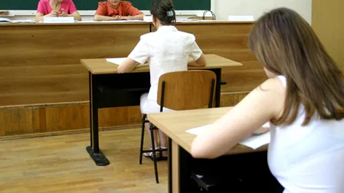 Profesorii au ramas fara cuvinte! Ce a patit o tanara din Barlad in timp ce dadea examenul de Bacalaureat: Eleva va fi...