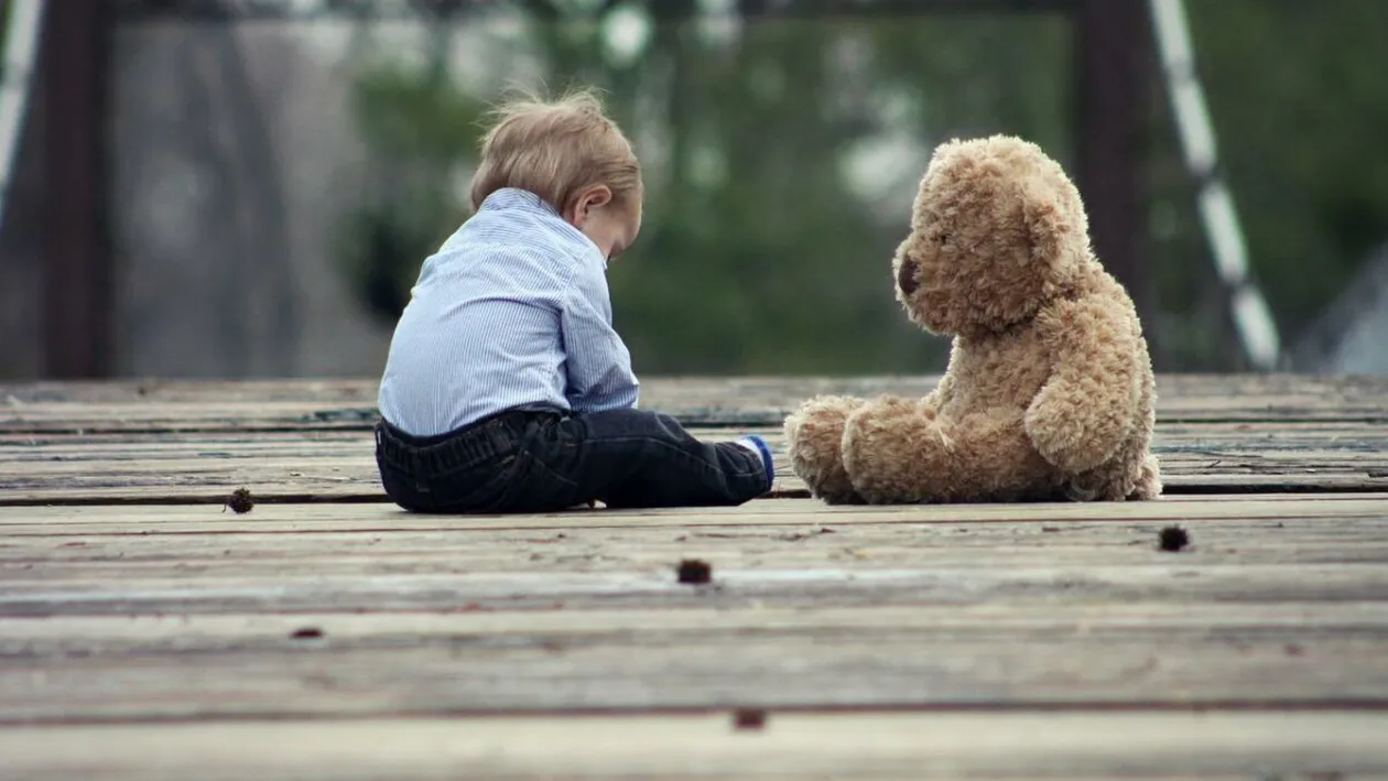 Atenție mare, părinți! O jucărie populară în România, dar toxică pentru cei mici! Un psiholog trage un semnal de alarmă: ”Îi rog pe părinţi să asculte cântecul”