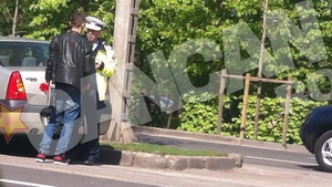 O masina a corpului diplomatic s-a facut PRAF pe o strada din Bucuresti! Vezi cine era la volan