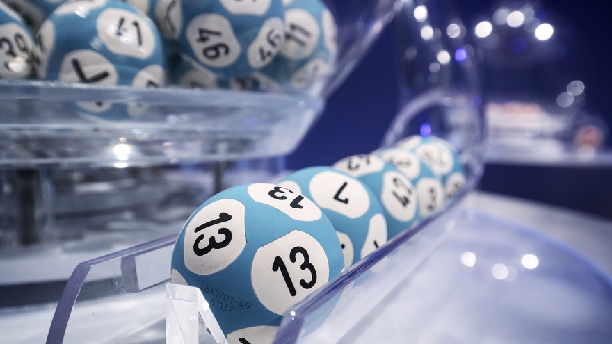 Un român a câștigat de 14 ori la Loto. Ce metodă ingenioasă a folosit pentru a ruina Loteria