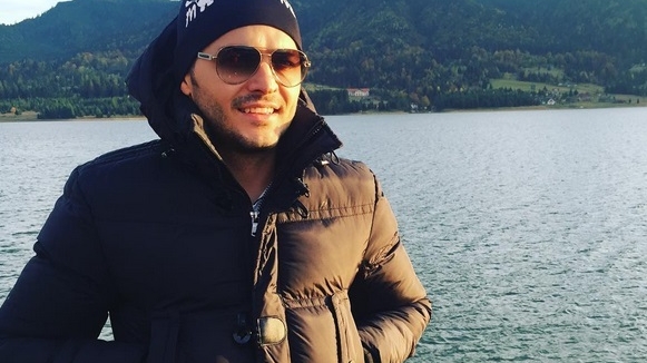 Liviu Vârciu s-a lăsat complet pe mâna ei! Cum arată blonda care i-a câştigat complet încrederea