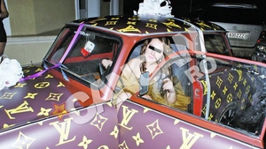 Fiica primarului Piedone si-a sarbatorit majoratul. A primit un trabant "Louis Vuitton"!