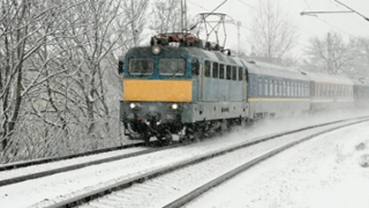 Peste 70 de trenuri sunt anulate; traficul aerian se desfasoara fara probleme deosebite!