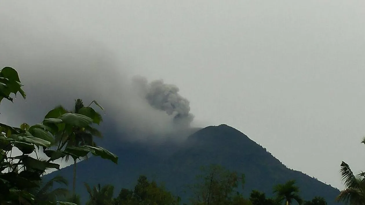 Mii de persoane, în pericol după erupţia vulcanului din Bali! Imagini înfiorătoare din paradisul preferat al turiştilor
