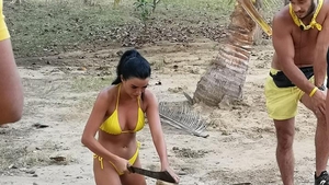 Cele mai sexy poze cu Daniela Crudu de la "Ultimul Trib"! Cruduța a arătat TOT la show-ul de la Antena 1