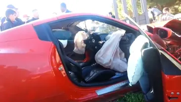 Lectie de PROSTIE! Un fotbalist si-a facut praf Ferrariul de 250.000 de euro si a vrut sa-i minta pe politisti! Vezi ce le-a zis