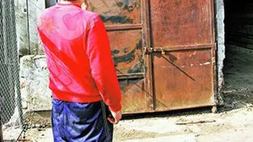 Pe usa unei hale a aparut chipul lui Iisus