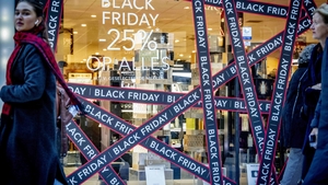 Haos de Black Friday! Americanii au luat cu asalt magazinele, direct de la masa de Ziua Recunoștinței