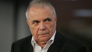 Scandal apocaliptic la Uniunea Scriitorilor! Numele lui Eminescu, tarat in mizerie si acuzatii de plagiat!