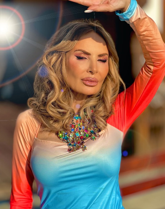 Vedete care s-au luptat cu depresia! Au ascuns totul ani la rând: „E o boală foarte perfidă”
