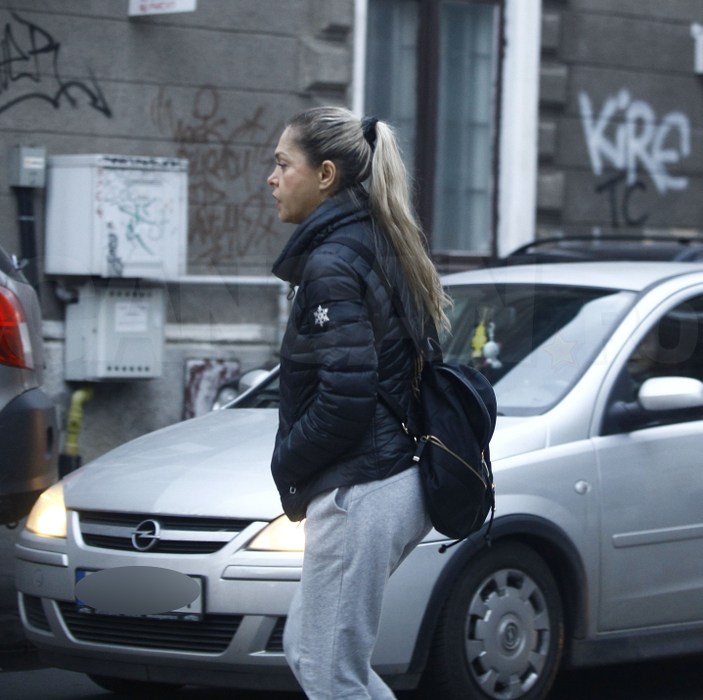 IMAGINI SUPER-EXCLUSIVE În ziua în care miliardarul a cucerit America, Mădălina de la Miami era la 7.500 km de faimosul fost iubit! Am filmat-o pe ”Doamna Trump” în secret, la Bucureşti!