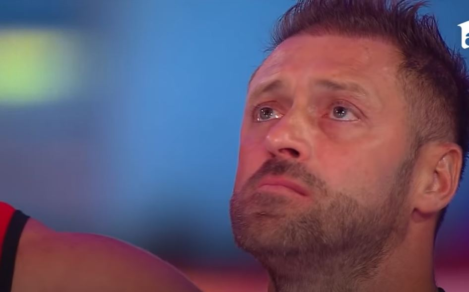 Cristi Pulhac, cu lacrimi în ochi după ce a câștigat "Splash! Vedete la apă"