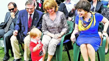 Felicia Filip si Narcis Ianau au cantat pentru Carol Ferdinand! Petrecere pentru micul print