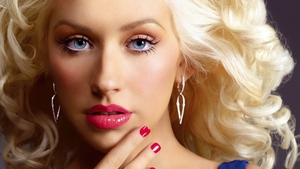 Transformarea fabuloasa a Christinei Aguilera! Dintr-o vedeta grasuta a ajuns din nou o bomba sexy