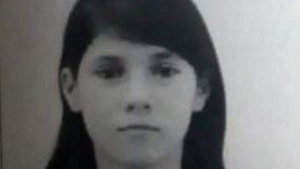 O fată de 16 ani, din Lugoj, a dispărut după orele de curs! Ramona a fost dată în urmărire