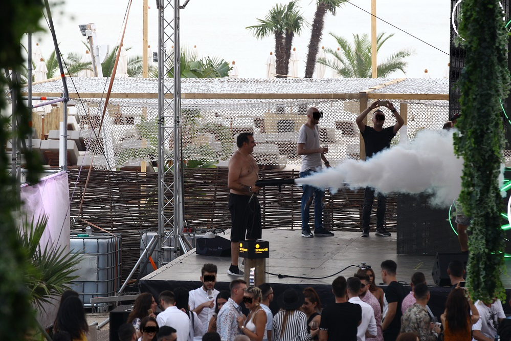 Nuba Beach Club, cel mai select local de pe litoral, unde se distrează toată lumea bună