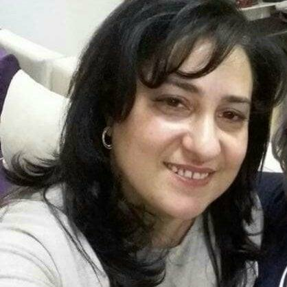 Coșmarul prin care trece o asistentă din Galați. A fost dată afară din magazin de vecini, de teama infectării cu coronavirus: ”Mi-au aruncat cu clor pe ușă”