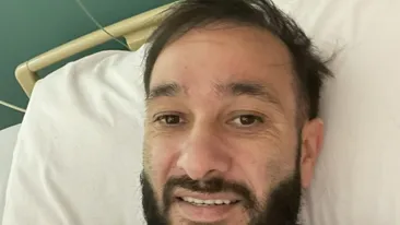 Ce a apărut în fața locuinței lui Marius Țepeligă după moartea artistului. Scene emoționante petrecute în Colentina