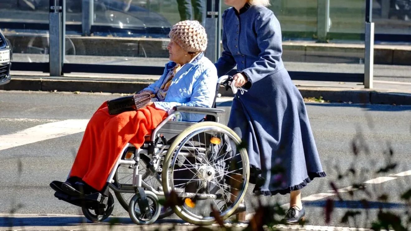 Steluța din Arad s-a angajat badantă în Italia pentru un ban în plus. De necrezut ce a pățit după ce a început munca