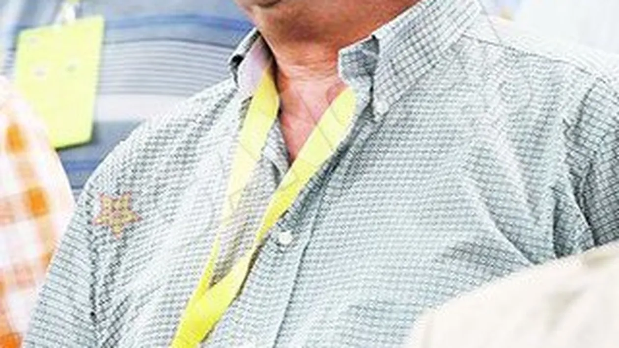 Intr-o tribuna plina de vedete, fostul ministru de Interne a atras atentia tuturor! Sperante si vise inecate in lacrimi