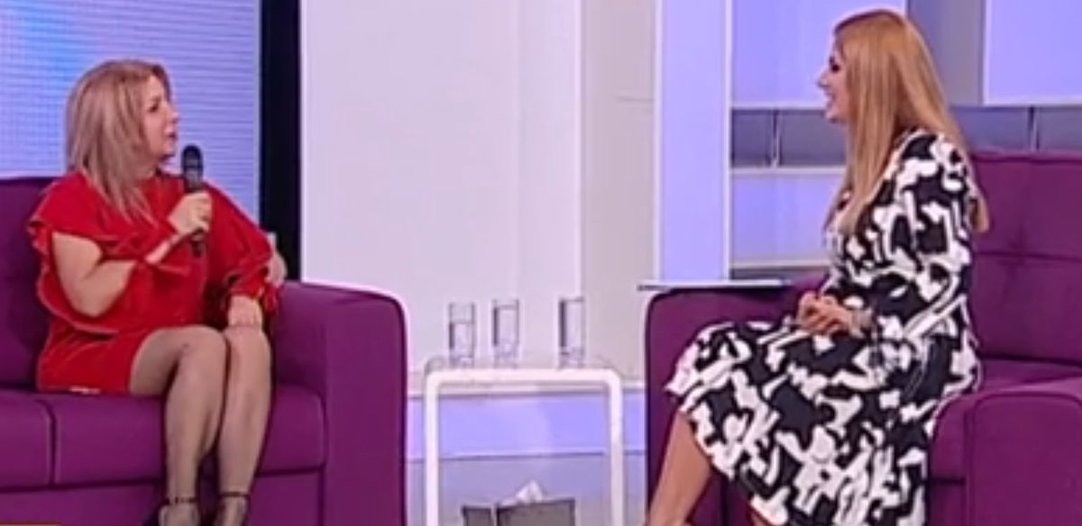 Cântăreața de muzică de petrecere își dorește să intre în rochițele de vară pe care le are de când era mai slabă