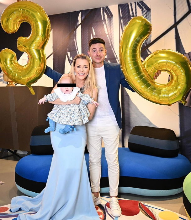 Diana Pârvu alături de iubitul ei, Sergiu, și fetița lor, Jacqueline