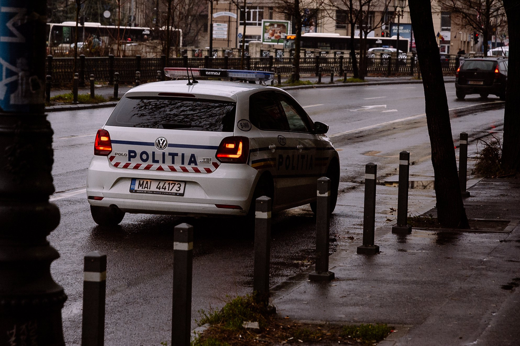 Polițiștii și procurorii au făcut mai multe percheziții în acest caz