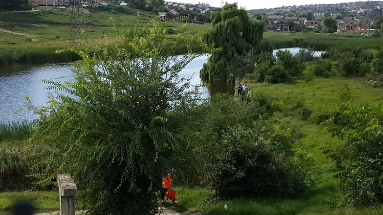 Alexis din Iași avea doar 19 ani! Știa să înoate foarte bine, dar s-a înecat într-un iaz. Ce i-a fost fatal