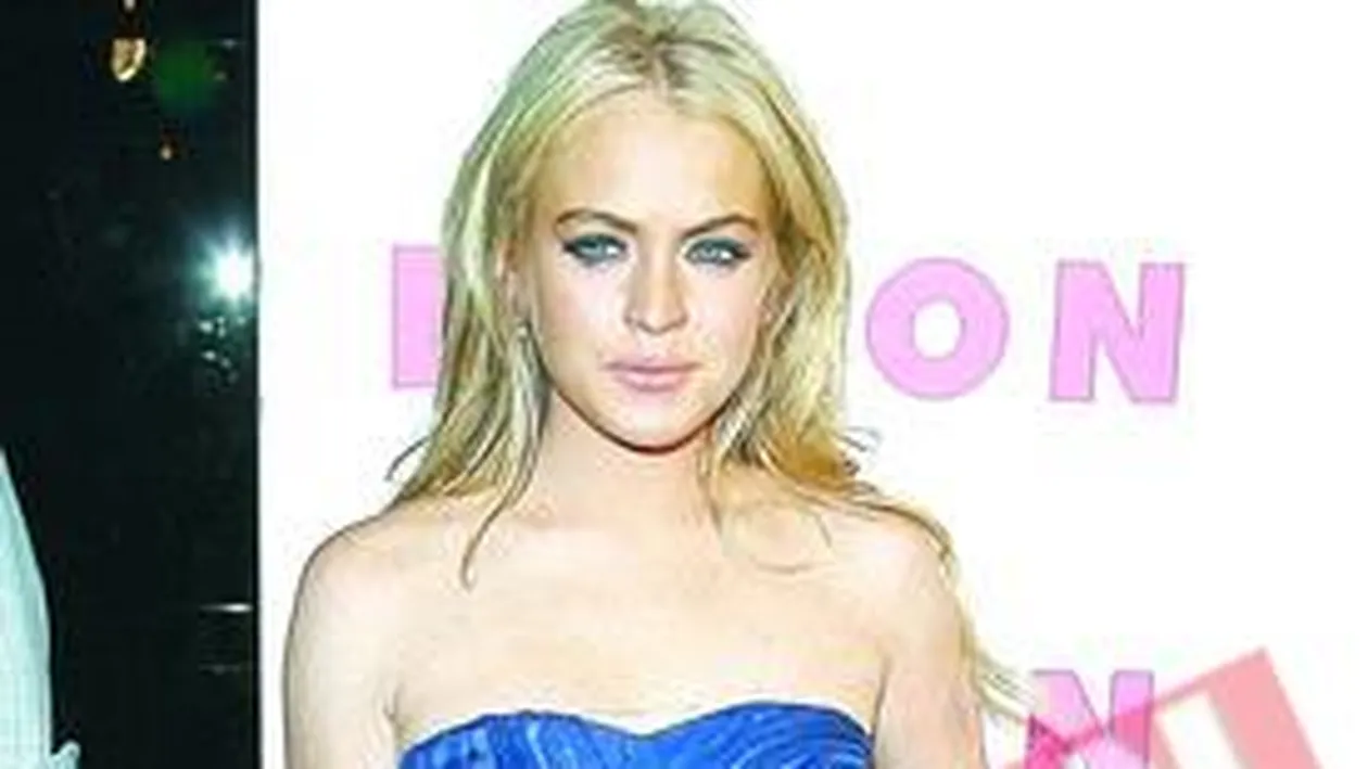 Johnny Depp ii da insula sa lui Lindsay