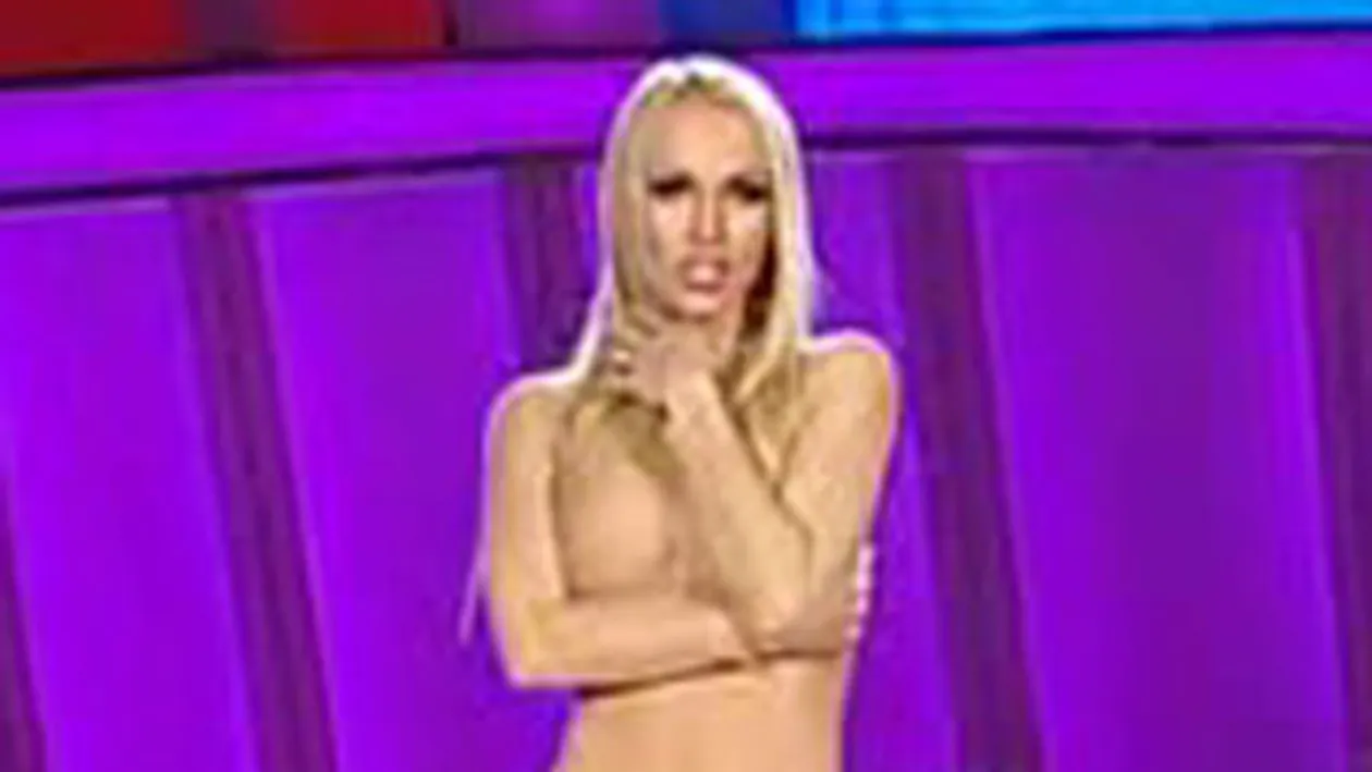 Momentele care te-au facut sa iti lipesti ochii de ecranul televizorului la DANSEZ PENTRU TINE! Andreea Spataru si-a dat rochia jos si l-a lasat masca pe Mihai Petre, iar Roxana Ionescu si-a dezgolit pieptul