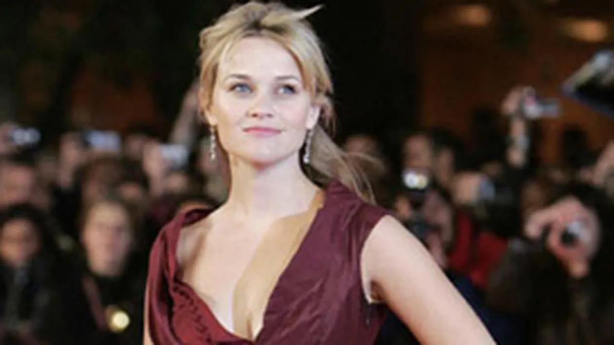 Reese face schimb de haine cu prietenele
