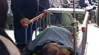 Asa arata spitalele dupa sarbatori! Un betiv a venit la spital dar nu poate sa vorbeasca de mort ce e - VIDEO INCREDIBIL