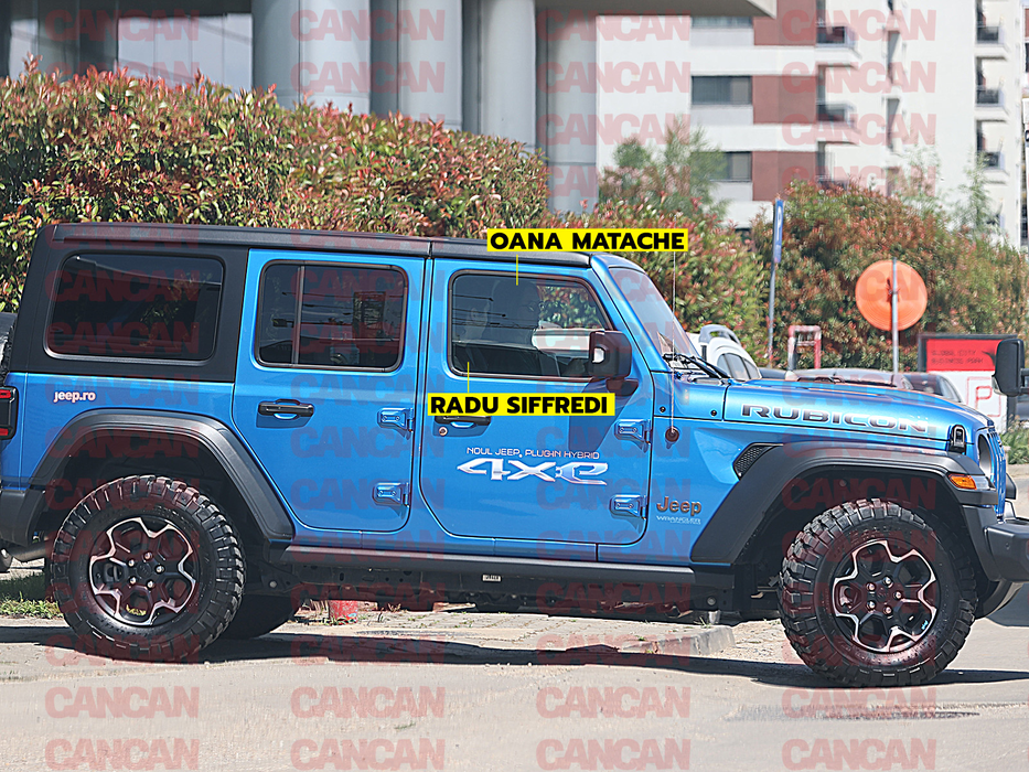 Oana Matache și Radu Siffredi, drive test, prin Capitală, cu un Jeep Rubicon / (Sursa: CANCAN.RO)