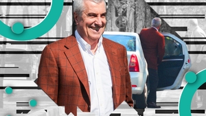 Avem imaginile momentului cu șeful Senatului! Călin Popescu Tăriceanu a ”fugit” pe ascuns de la birou cu un taxi Uber!