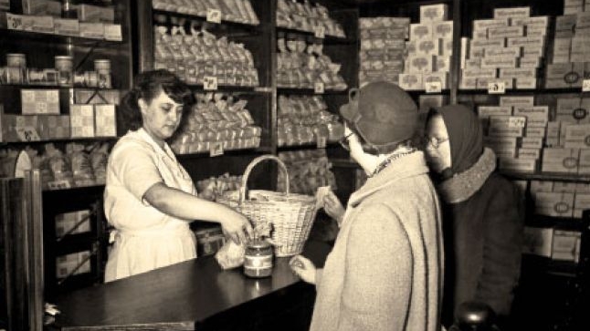 Salariul mediu era 2.855 de lei, Ceausescu avea 18.000 de lei! Vezi aici cat castigau inainte de Revolutie romanii!