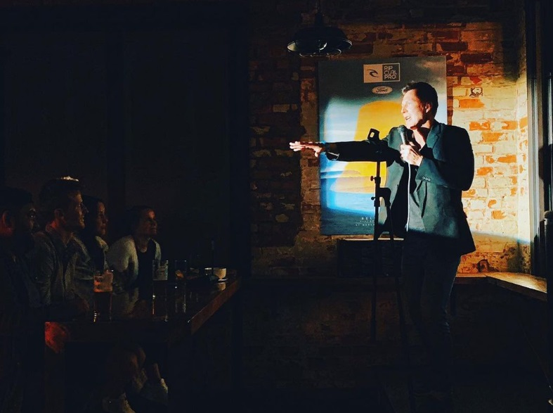 Comediantul Tony Knight a murit într-un accident bizar, la doar 54 de ani! Ce mesaj i-a trimis iubitei sale, înainte de tragedie