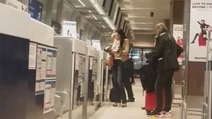 Imaginile care demonstrează tensiunile dintre cei doi. Ilie Năstase & Brigitte amână divorţul, dar căsnicia lor e un butoi cu pulbere!