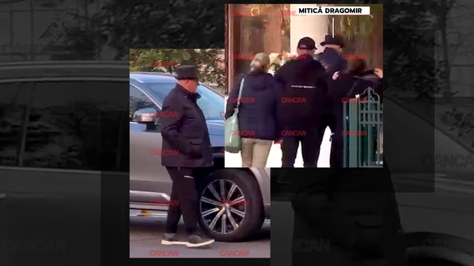 Imagini de la priveghiul lui Viorel Păunescu. Mitică Dragomir, printre primii care au venit să-și ia rămas-bun de la fostul președinte al Stelei