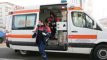 Tragedie într-o familie din Suceava! O copilă de nici 2 ani a fost operată de urgență, după ce a mâncat alune