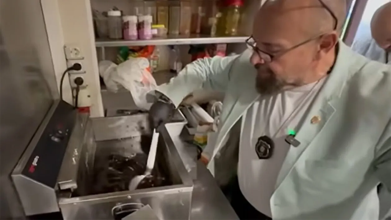 Ce prăjiți aici? Cum a răspuns bucătăreasa unui restaurant bucureștean la întrebarea lui Piedone. Șeful ANPC s-a crucit când a auzit răspunsul