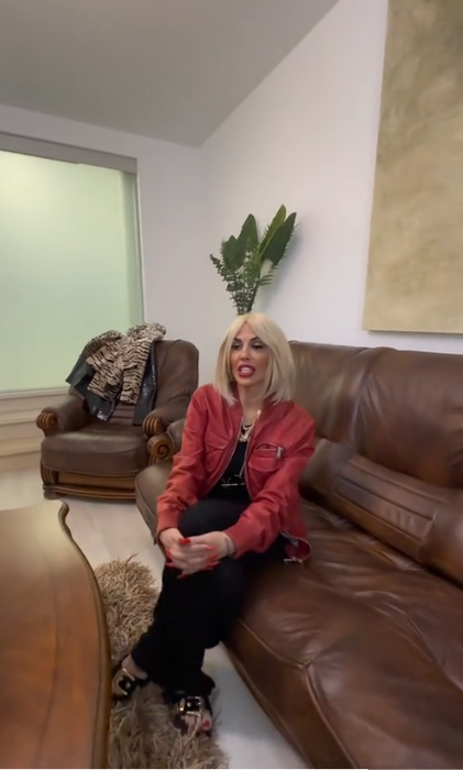 Cum arată apartamentul în care locuiește Raluca Bădulescu. Lux și opulență în zona bună a Capitalei!