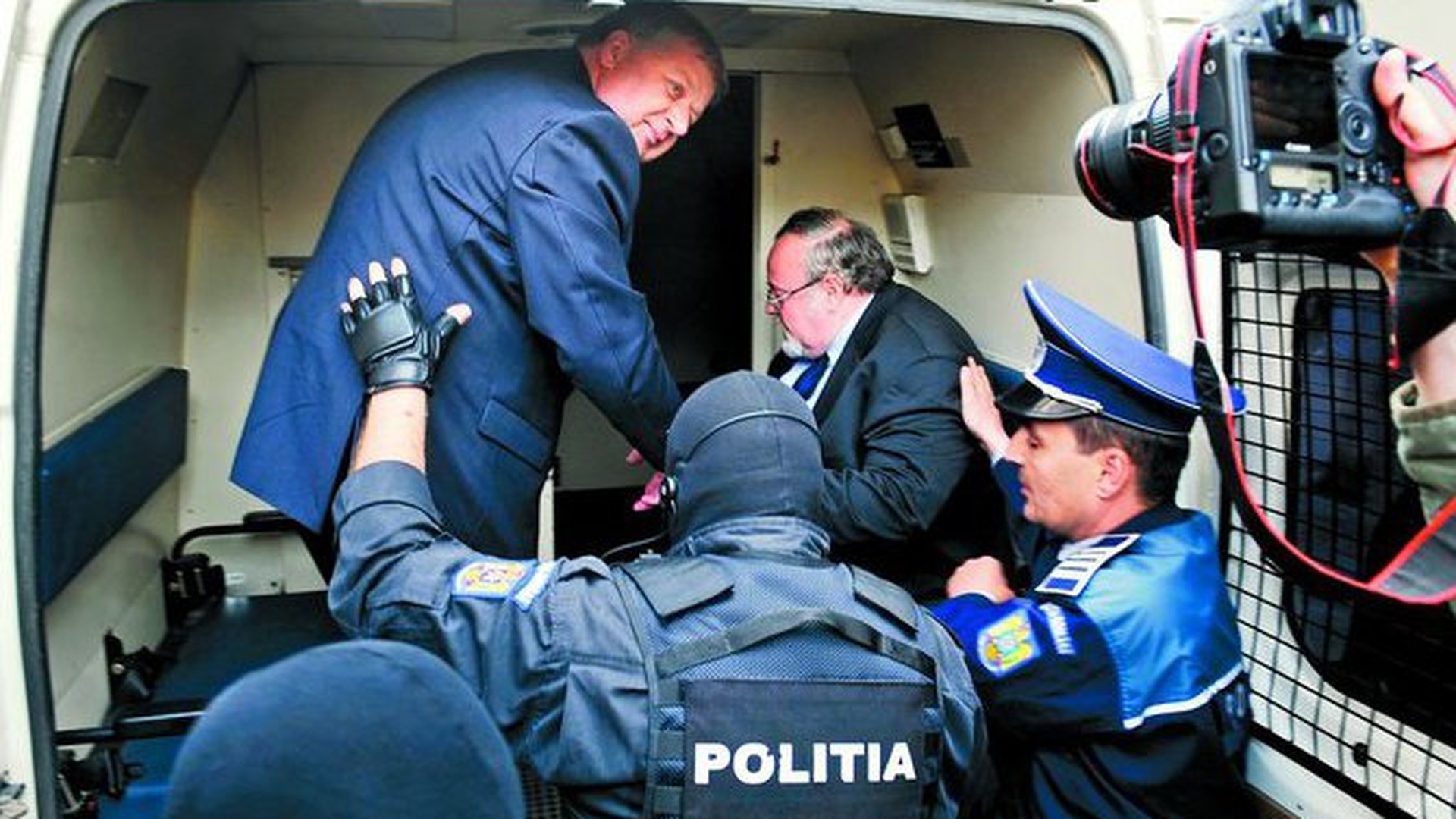 Saltati de DNA!