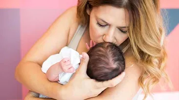 Primele declaraţii ale AMALIEI ENACHE despre tatăl fetiţei sale: ”Prietenii şi familia ştiu cine este”