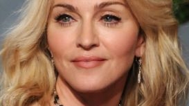 Madonna si-a luat teren de doua milioane de dolari