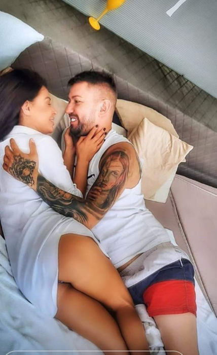 Ana Maria Mocanu s-a despărțit de iubitul plin de tatuaje! Motivul este o femeie cunoscută în showbiz: “Eu am fost cea care a greșit”