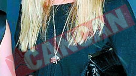 Chelsy poarta rochii de 20 de euro