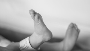 Bebeluș mort la Maternitatea Polizu. Micuțul s-ar fi infectat cu o ciupercă din spital