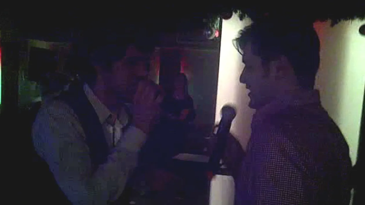 VIDEO Liviu Varciu si Marian Vasilescu au facut senzatie la karaoke, pe o cunoscuta melodie a lui Holograf!