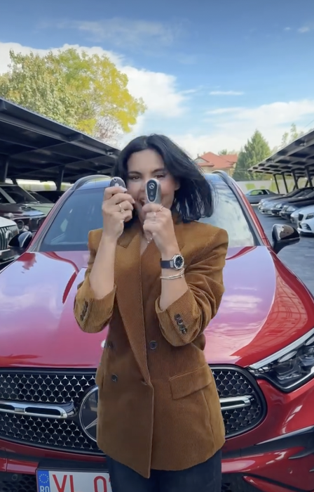 După penthouse, Andreea Popescu a făcut o nouă achiziție! Ce bolid și-a cumpărat fosta soție a lui Rareș Cojoc