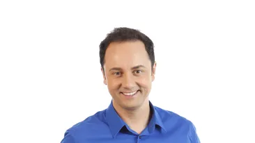 Vezi ce sărbătoare de Moş Nicolae l-a marcat pe Măruţă şi ce pregăteşte acesta, împreună cu Andra, pentru micul David!